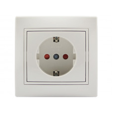 Розетка с защитой от детей LEZARD Mira белый