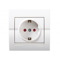 Розетка с защитой от детей LEZARD Deriy белый
